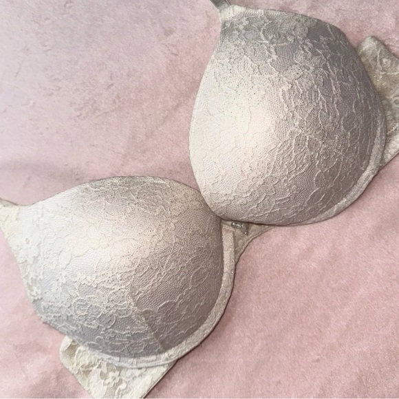 Shimmery White Lace Push-Up T-Shirt Bra · Size 36B - Picture 4 of 4